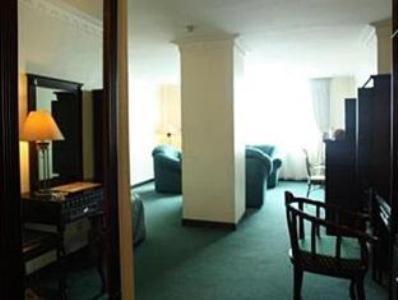 Hotel Semarak International Medan Zewnętrze zdjęcie
